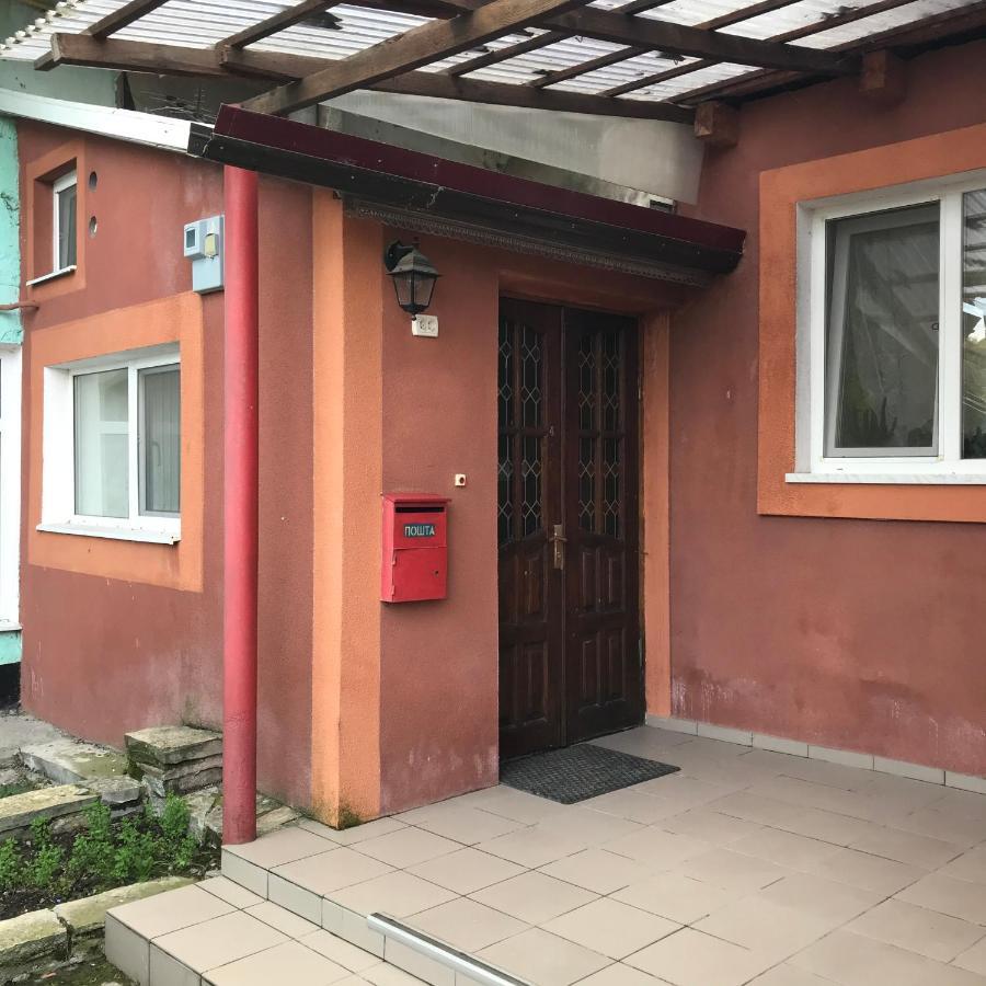Уютная Квартира В Центре Старого Города! Kamenets-Podolsk Eksteriør bilde